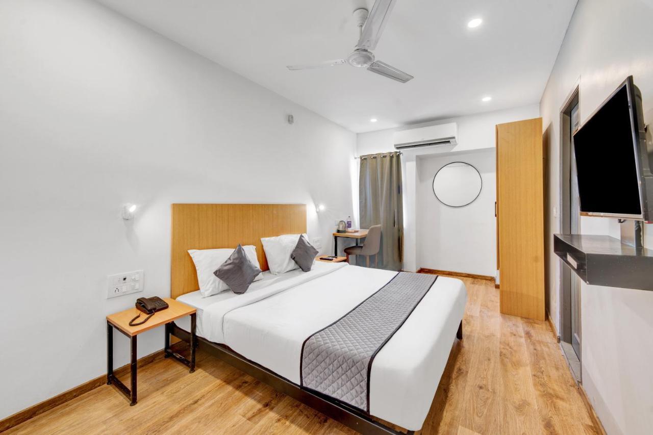 Upar Hotels Uthandi, Ecr Madras Buitenkant foto